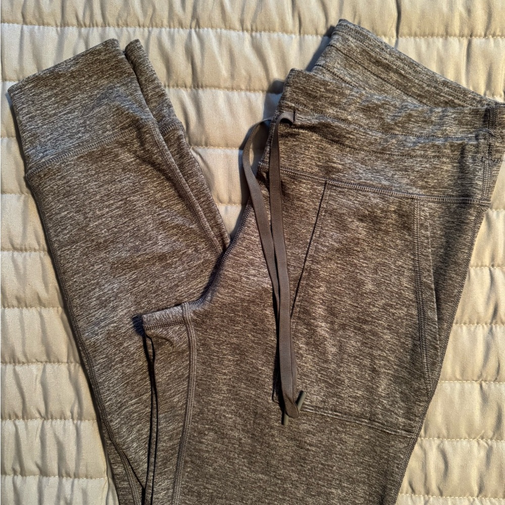 Aerie Heathered Gray Ladies Jogger Leggings